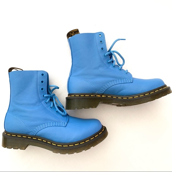 🎉HP🎉NWOT Authentic Dr. Martens Blue Leather Boots - Picture 3 of 10